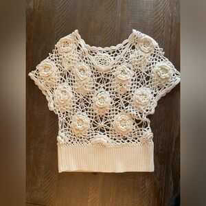 Crocheted Rose top, Off White Size Small